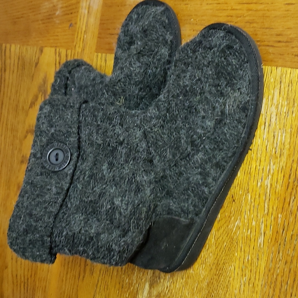Luk Ees by Muc Luc, size 8